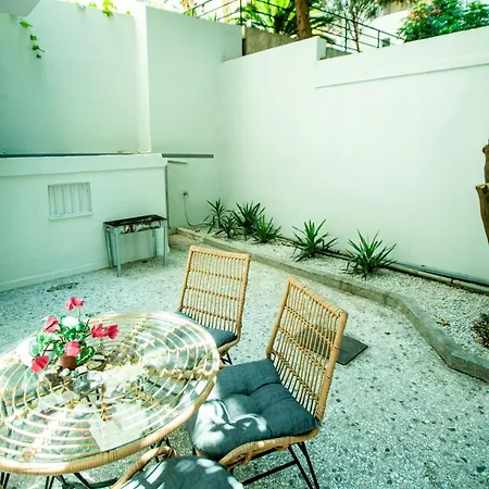 Explore Greece From With Private Garden Chalkís