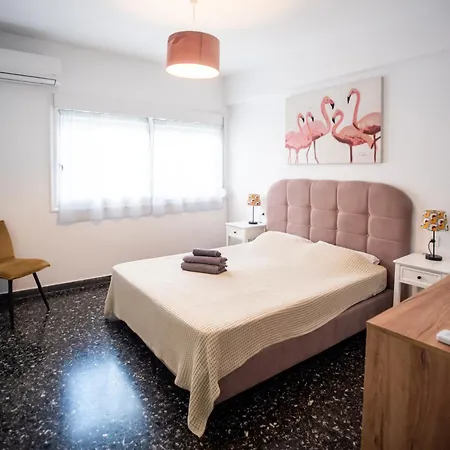 Apartament Explore Greece From With Private Garden Chalkís